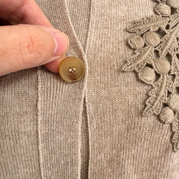 Loro Piana Women's Fine Cashmere Cardigan - Picture 9 of 12